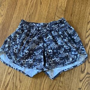 Lululemon Seaweeze Half Marathon shorts